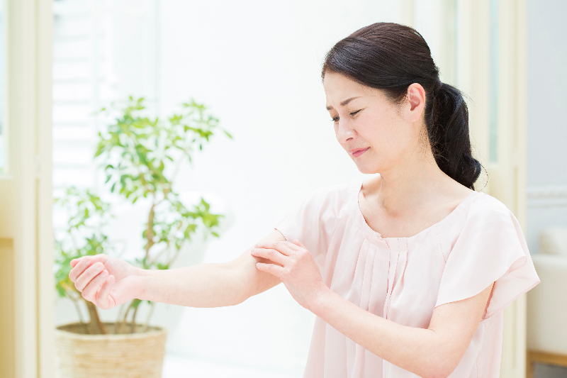上腕骨外側上顆炎、肘部管症候群など